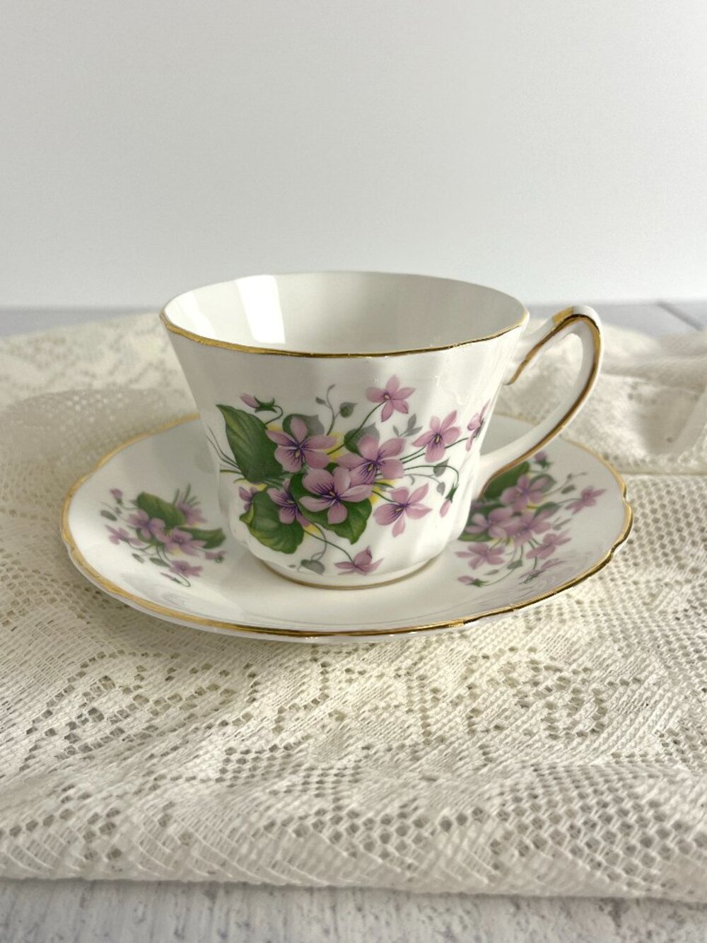 Vintage Royal Kendall Violet Teacup & Saucer Fine Bone China England
